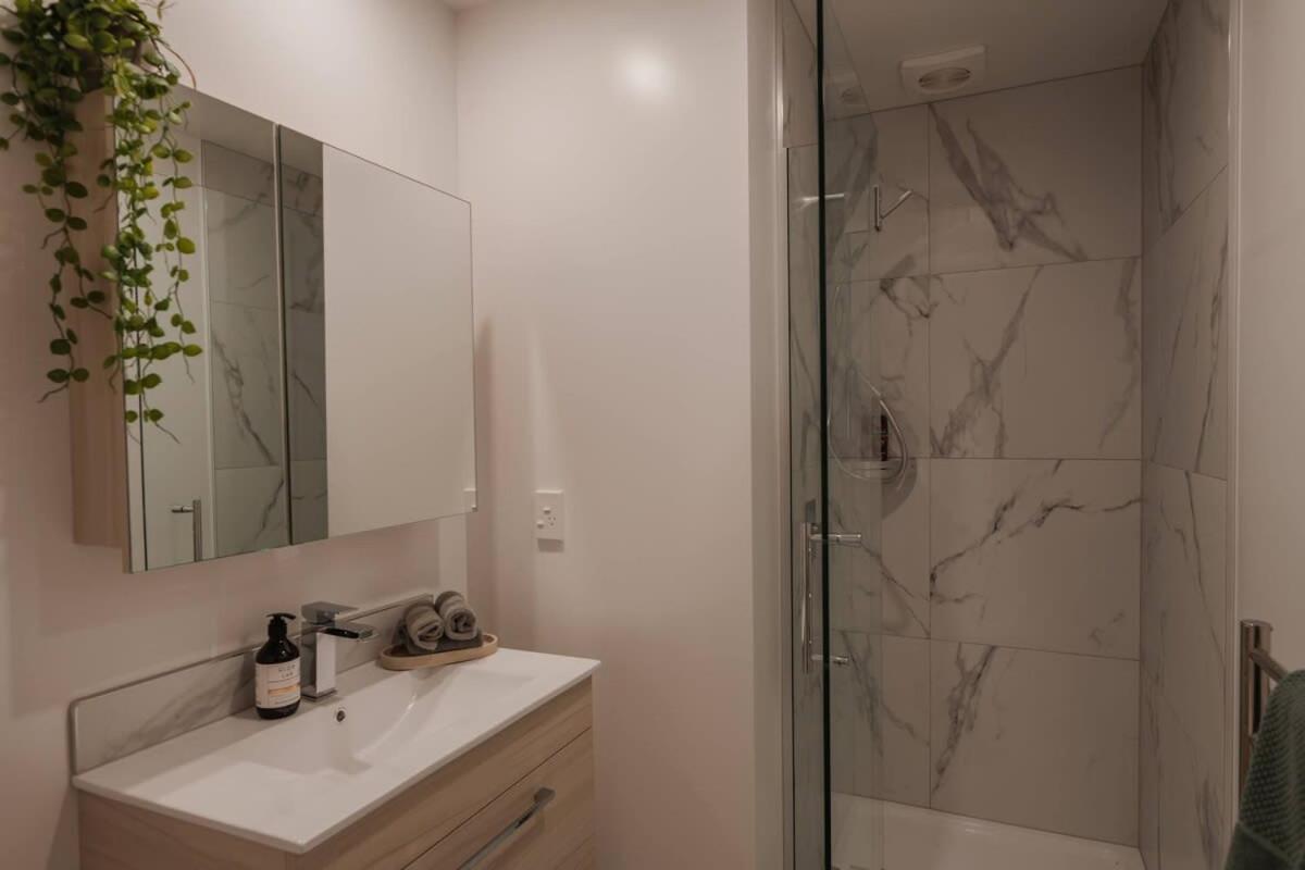 Casino Luxury Suite City Centre - Sleeps 5 Christchurch Zewnętrze zdjęcie